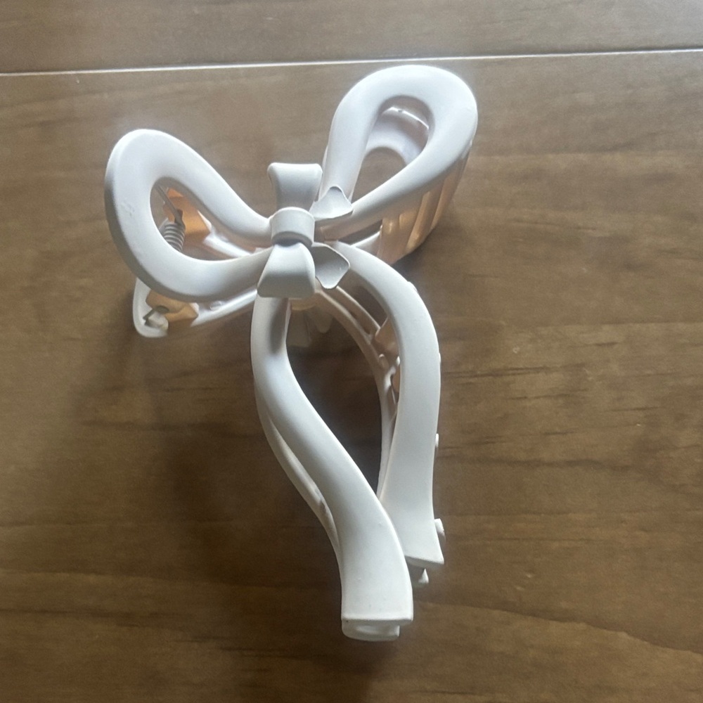 Light Pink Bow Hair Clip